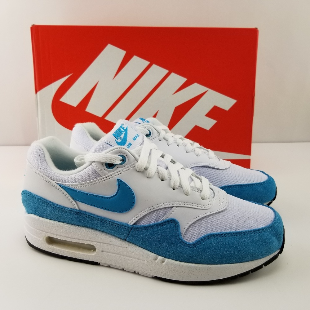NIKE AIR MAX BLUE SUEDE SHOES